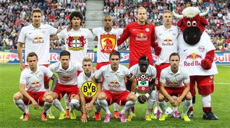 Für den fc red bull salzburg geht es um nichts mehr. Fußball in Salzburg: Bald nur noch Nummer zwei bei Red ...