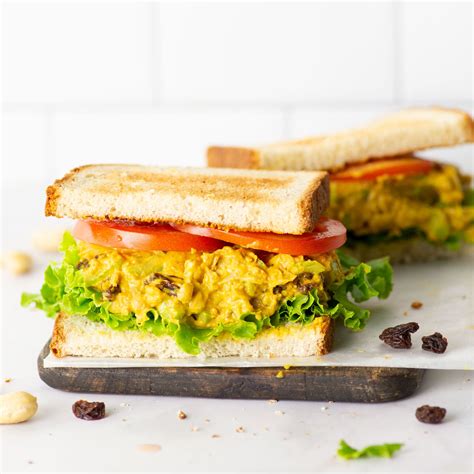 curried chickpea salad sandwiches mindful avocado