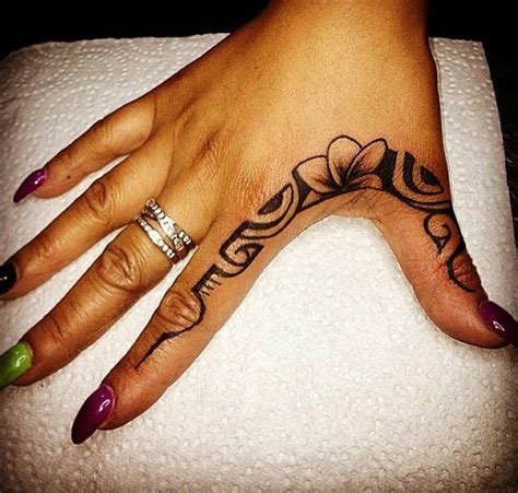 I Love This Polynesiantattoosdesigns Maori Tattoos Maori Tattoo Frau
