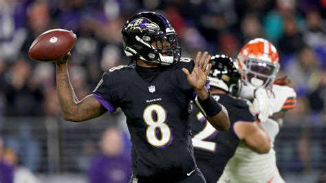 Ravens Agree To 5 Year 260m Deal With Qb Lamar Jackson