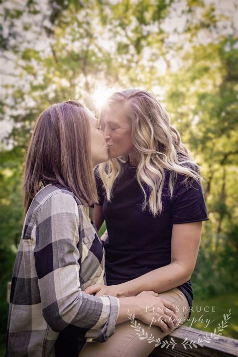 Pin By Jessica Godin On Engagement Photos Lesbian Engagement Photos