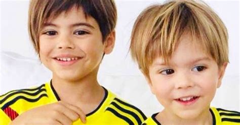 La Foto De Los Hijos De Shakira Con La Camiseta De Colombia Es Lo Más