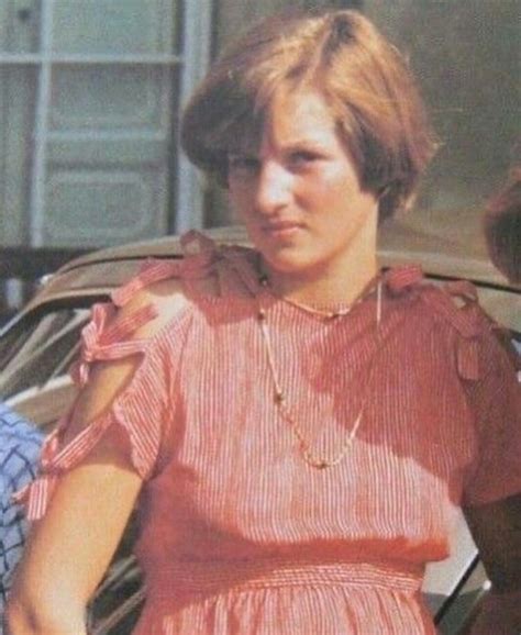 Any editor who has used shocked and grieving, just hours after learning of their mother's death, william and harry attend. Pin by Kim on Diana | Lady diana spencer, Lady diana ...