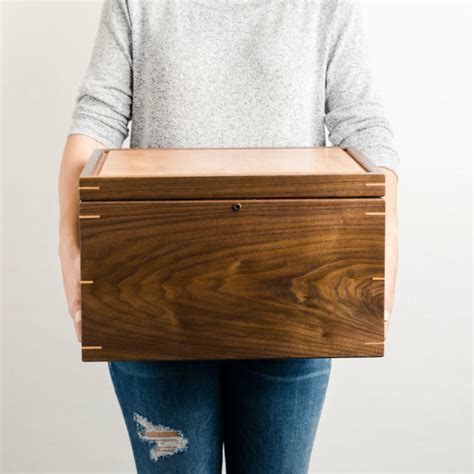 extra large keepsake memory box personalized walnut with cherry wood mad tree woodcrafts®