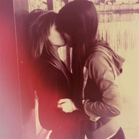 Lesbian Lesbiancouple Lesbianlove Lesbiankiss Love Of Lesbian Lgbt Love Lesbians Kissing