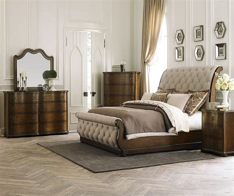 Cotswold Upholstered Sleigh Bedroom Set From Liberty 545 Br Qsl Coleman Furniture