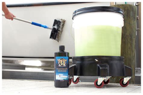 Unlike a mitt or sponge, natural hair wicks dirt and debris away from the painted finish and will not scratch the surface. Marine 31 Gel Coat Wash & Wax with Carnauba, boat shampoo ...