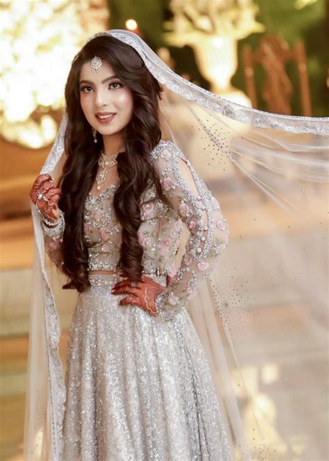 Pin By Maheen Khan On Engagement Dress Mangni Dress For Dulhan