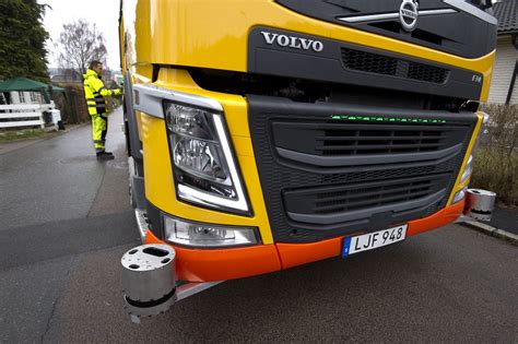 Gambar dan warna pada bak truk menjadi sangat indah sehingga bisa memanjakan mata. Volvo-Autonomous-Garbage-Truck-4 - AutonetMagz :: Review ...