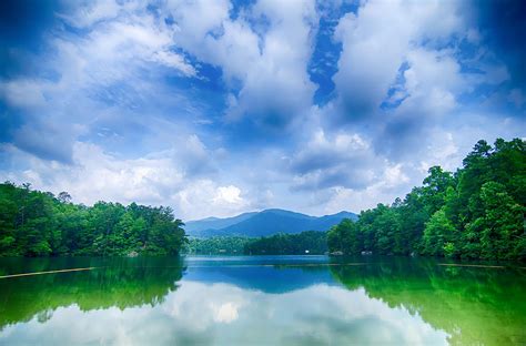 Lake Santeetlah In Great Smoky Mountains North Carolina Photograph By