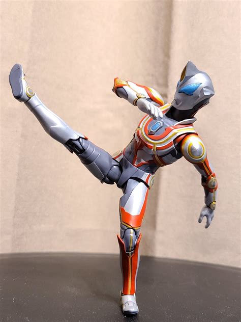 I wonder what geed's original form looks like. S.H. Figuarts Ultraman Geed Ultimate Final
