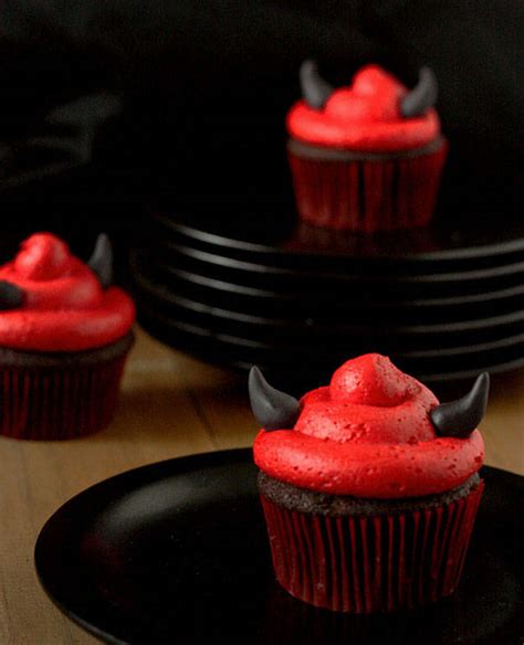 your halloween party just got better with these creative cupcake ideas viralnova