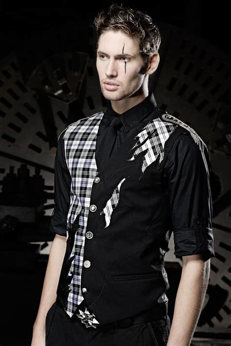 Steampunk wedding, gothic bridal dresses and extraordinary people in a wild and romantic way. Extravagant Waistcoat. Original Design by Lucardis Feist ...