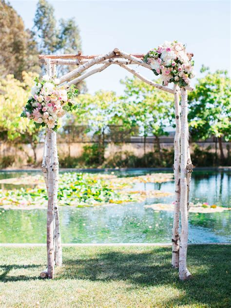 10 Adorable Diy Floral Wedding Arch Decorating Ideas Diy Floral