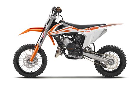 Ktm has always been a leader in innovation, with the best parts available fitted standard to machines. DIrt Bike Magazine | FIRST 2017 MODELS: KTM 50SX, 65SX, 85SX