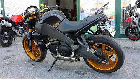 The 2010 buell 1125r motorcycle is used as an example on this page. Buell 1200 - YouTube
