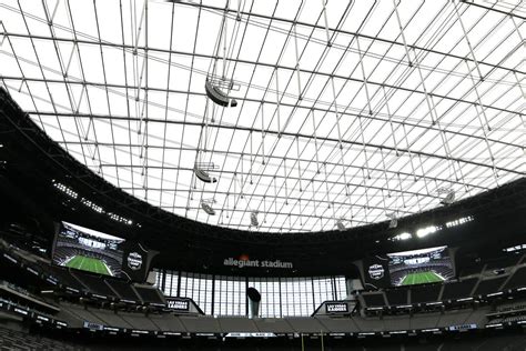 Allegiant Stadiums Intricate Roof System A Pain In The Neck Las