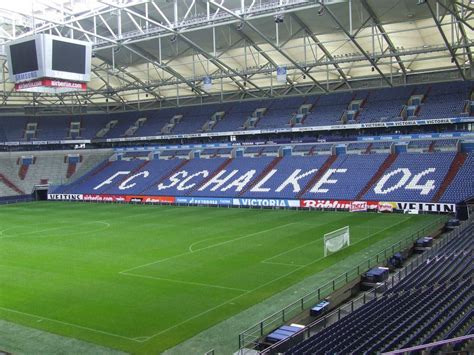 Bild Ein Gigantisches Stadion Zu Schalke Veltins Arena In Gelsenkirchen