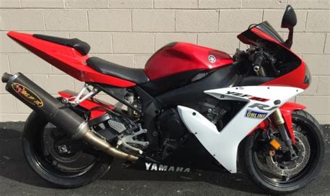 Explore yamaha motorcycles for sale as well! 2002 Yamaha YZF-R1 White/Red 26K Akrapovic Full Exhaust Clean
