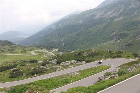 8 Of The Best Mountain Passes In The Alps To Ride Before You Die