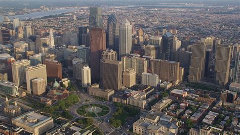 5k Stock Footage Aerial Video Approaching City Hall And Skyscrapers In