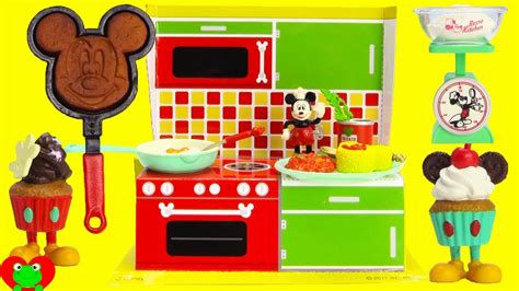 Mickey Mouse Clubhouse Kitchen Book