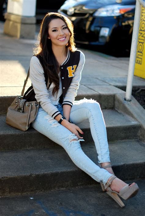 30 college girl outfit ideas with styling tips