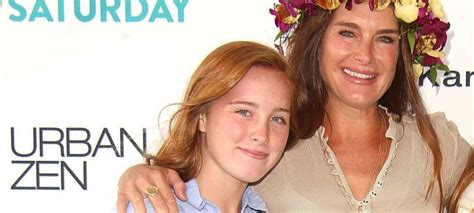 Brooke Shields ‘proud As Daughter Rowan Wears Her 1998 Golden Globes