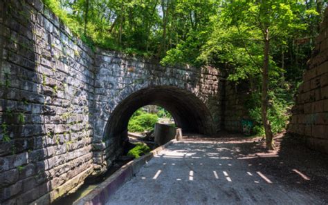 Hiking The Surprisingly Awesome Seldom Seen Greenway In Pittsburgh