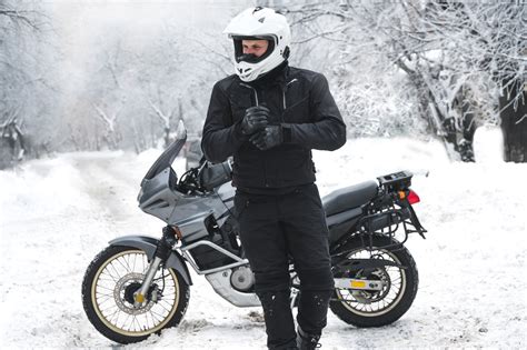 8 Of The Best Winter Motorcycle Gloves Bikesure