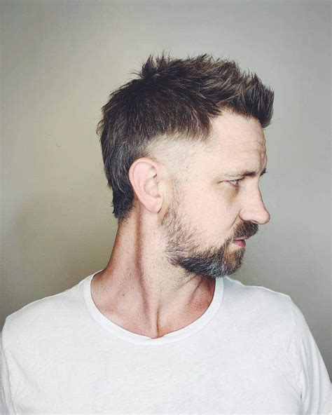 Best Mullet Hairstyles For Men In 2021 Mullet Hairstyle Mens Short