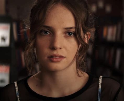 Maya Hawke 14 Facts About The Stranger Things Star You Should Know Popbuzz