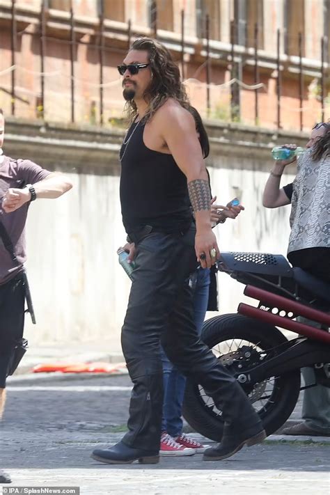 Jason Momoa Shows Off His Muscular Physique As Films Scenes For Fast