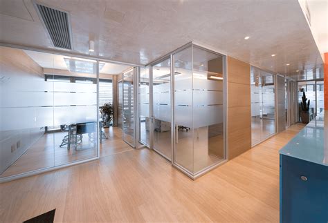 Office walls come in many styles, colours and finishes depending on your requirements and budget. Demountable Glass Partitions | Glass Partition Walls For ...