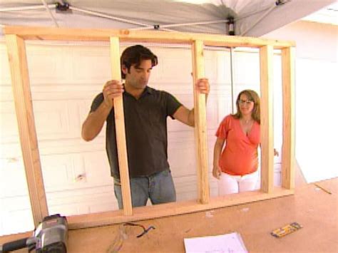 Mark the ceiling 3 inches from one wall where the partition will abut it. How to Build a Pony Wall Room Divider | how-tos | DIY