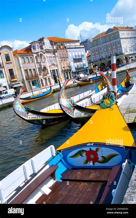 Aveiro Moliceiros Boats Central Channel Channels Of Lagoon Ria De