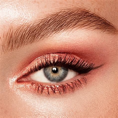 How To Use Rose Gold Eyeshadow Charlotte Tilbury