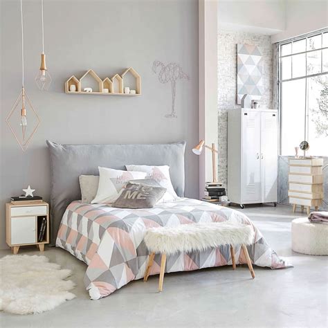 Personnalisable, l'habillage de votre queen size va apporter une touche de décoration atypique à votre chambre. Housse de tête de lit 160 gris perle Soft | Maisons du Monde