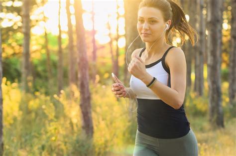 30 minutes = 1 mile. How Many Calories Do You Burn Running A Mile (Walking ...