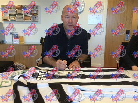 This statistic shows the achievements of karriereende player alan shearer. Alan Shearer signed number 1996 number 9 Shirt. - All Star ...