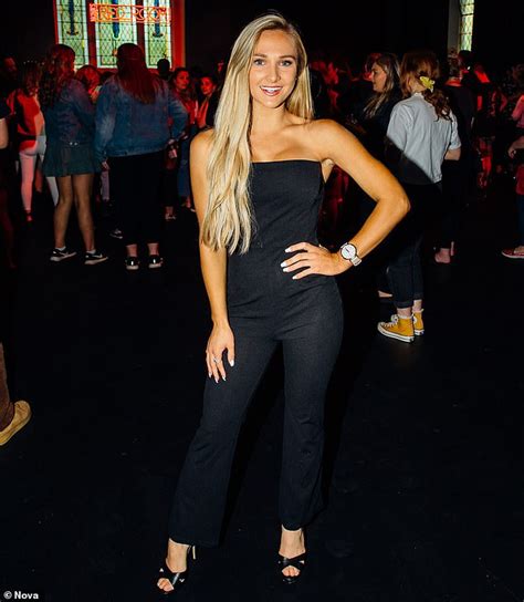 Jessie Wynter And Other Love Island Stars At Lewis Capaldi Gig Daily