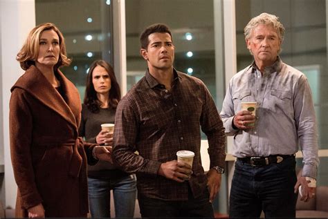 Dallas Season 3 Spoilers John Ross And Elena Get Together In Episode