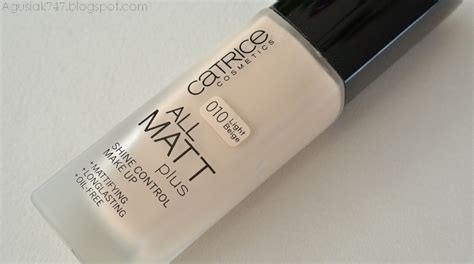 They are also used to scatter light to reduce the look of fine lines on the skin, as well as to absorb excess oil and give a matt finish. Agusiak747.blogspot.com: Catrice: All Matt Plus, podkład ...