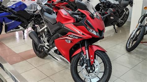 Special features are 32mp elevating front camera, triple ai rear camera etc. Yamaha YZF R15 V3 Full Specification, Review and Price in ...
