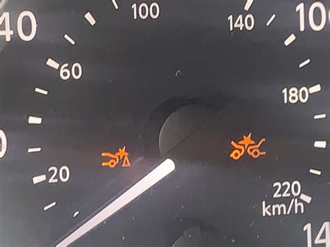 Warning Malfunction Nissan Rogue 2018