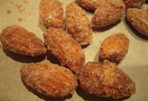 İch wollte schon immer mal einen tassenkuchen ausprobieren und voila heute das erste mal und wie ich mich dabei anstelle, das seht. Gebrannte Mandeln in der Mikrowelle zubereiten - Rezept ...