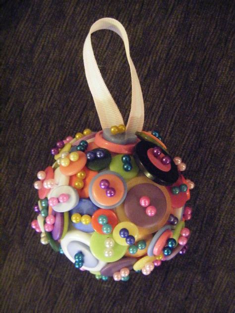 Luckys Crafts Button Christmas Ornament