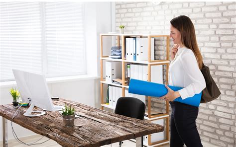 5 Health Tips For Office Workers Stretchspot