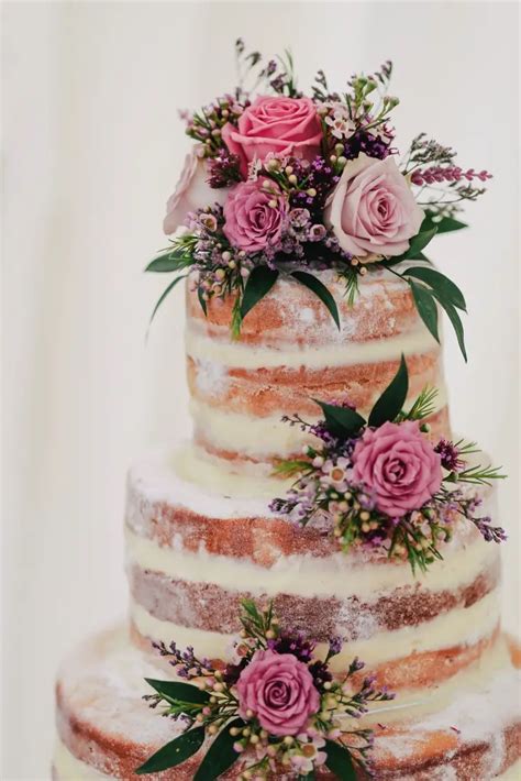 12 Tips To Make A Naked Wedding Cake Cake Decorating Tutorials