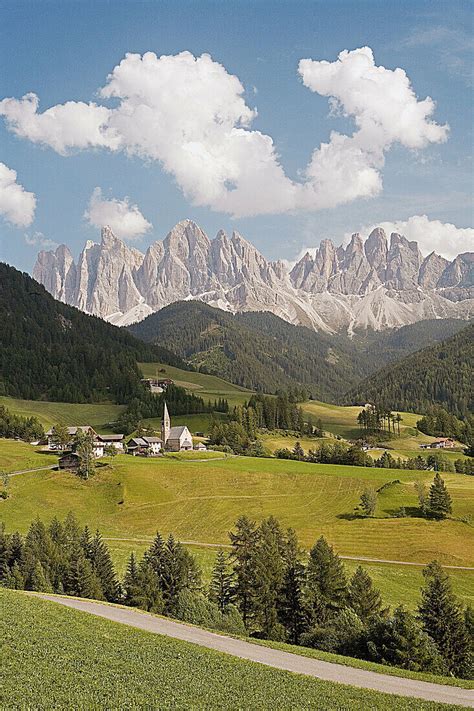 Funes Valley Dolomite Alps Italy Bild Kaufen 70091151 Lookphotos